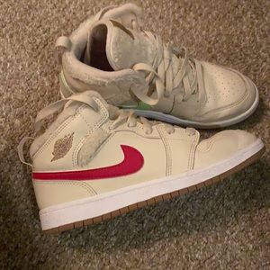 Boys sneakers